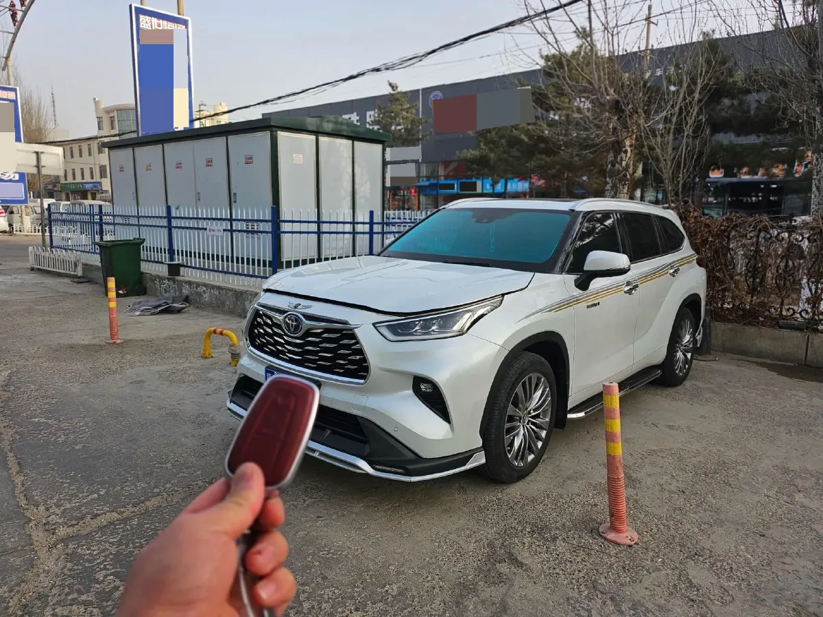 2022 Toyota Highlander 2.5L 192HP L4 E-CVT Hybrid,autocango,china used car exporter,china ev exporter,chinese used car exporter,chinese used ev exporter