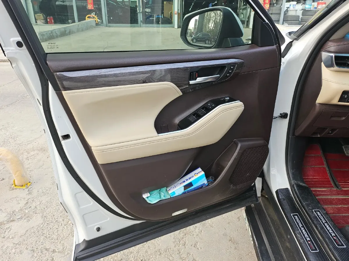 2022 Toyota Highlander 2.5L 192HP L4 E-CVT Hybrid,autocango,china used car exporter,china ev exporter,chinese used car exporter,chinese used ev exporter