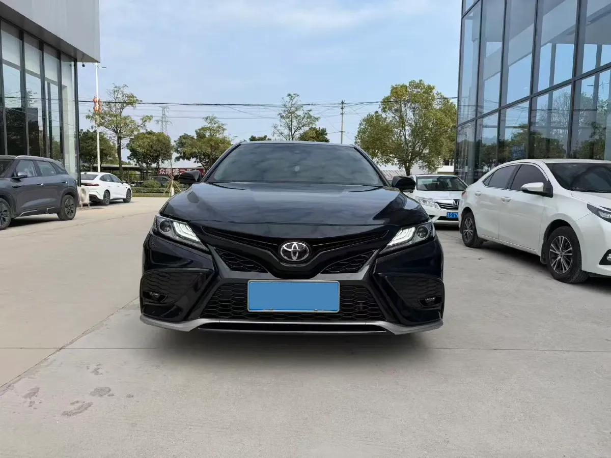 2021 Toyota Camry 2.5L 209HP L4 8AT,autocango,china used car exporter,china ev exporter,chinese used car exporter,chinese used ev exporter