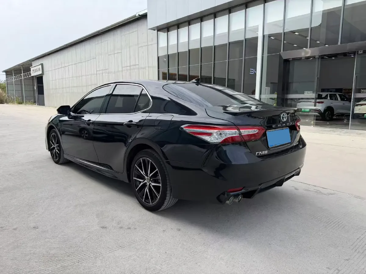 2021 Toyota Camry 2.5L 209HP L4 8AT,autocango,china used car exporter,china ev exporter,chinese used car exporter,chinese used ev exporter