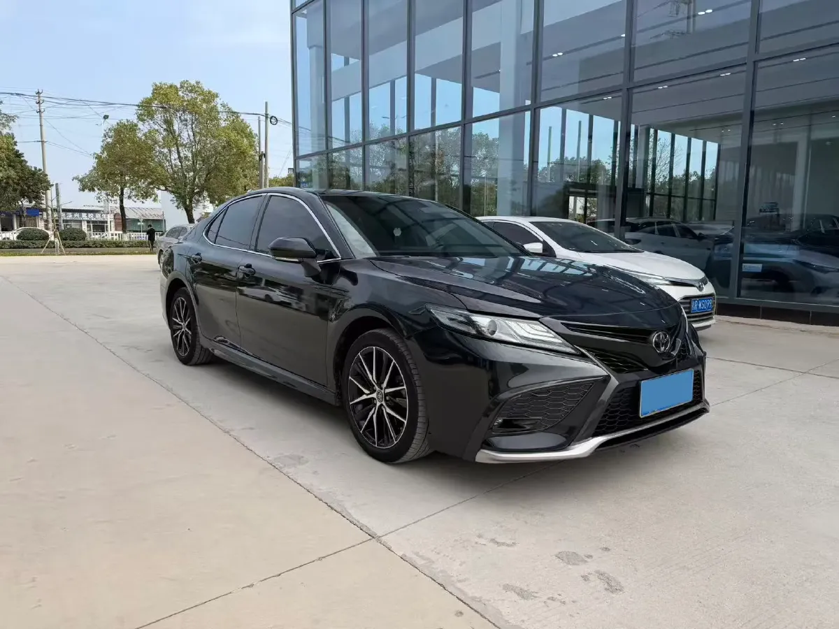 2021 Toyota Camry 2.5L 209HP L4 8AT,autocango,china used car exporter,china ev exporter,chinese used car exporter,chinese used ev exporter