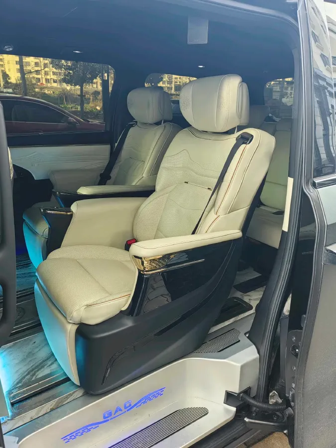 2023 GAC Trumpchi M8 2.0T 252HP L4 8AT,autocango,china used car exporter,china ev exporter,chinese used car exporter,chinese used ev exporter