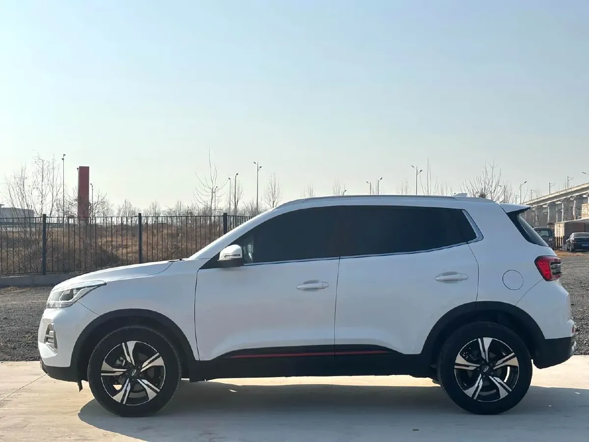 2022 Chery Tiggo 5x 1.5L 116HP L4 CVT,autocango,china used car exporter,china ev exporter,chinese used car exporter,chinese used ev exporter