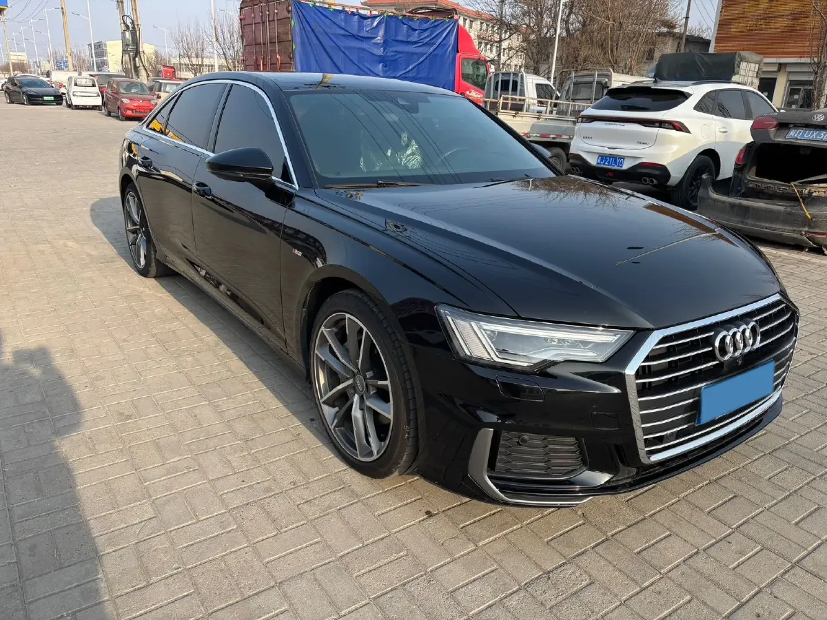 2022 Audi A6L 2.0T 190HP L4 7DCT,autocango,china used car exporter,china ev exporter,chinese used car exporter,chinese used ev exporter