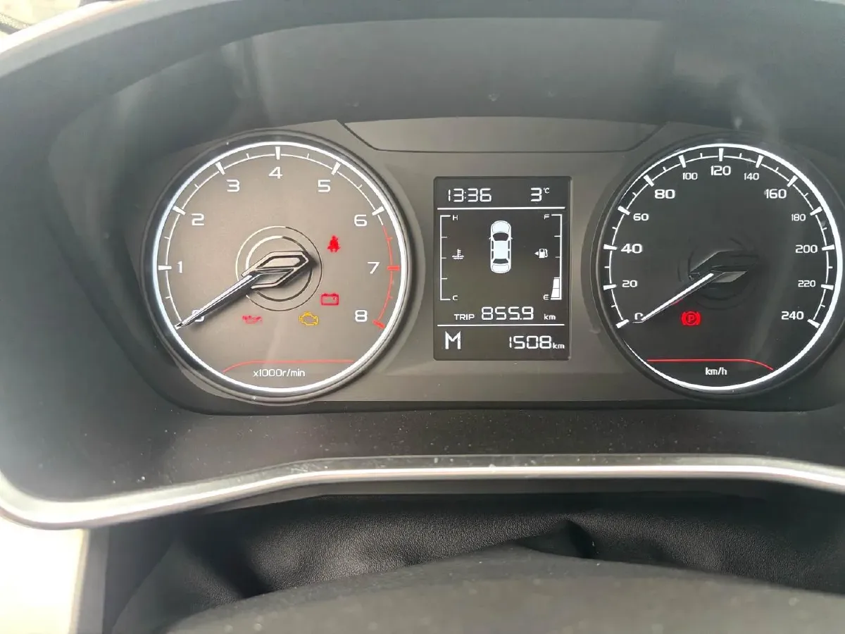 2025 Geely Coolray 1.5L 126HP L4 5MT,autocango,china used car exporter,china ev exporter,chinese used car exporter,chinese used ev exporter