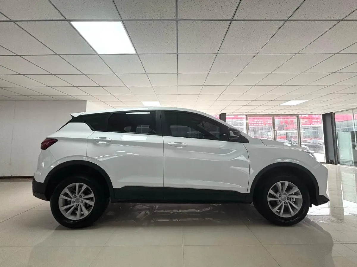 2025 Geely Coolray 1.5L 126HP L4 5MT,autocango,china used car exporter,china ev exporter,chinese used car exporter,chinese used ev exporter