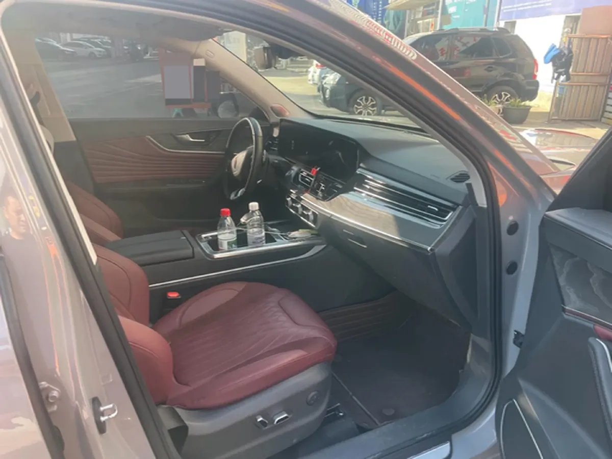 2023 HongQi HS5 2.0T 252HP L4 8AT,autocango,china used car exporter,china ev exporter,chinese used car exporter,chinese used ev exporter