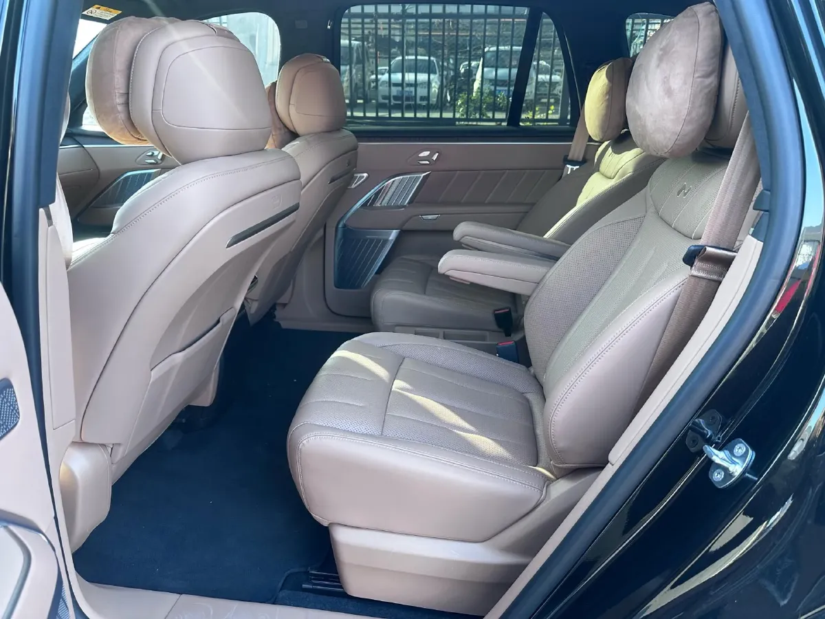 2025 ONVO L90 BEV,autocango,china used car exporter,china ev exporter,chinese used car exporter,chinese used ev exporter