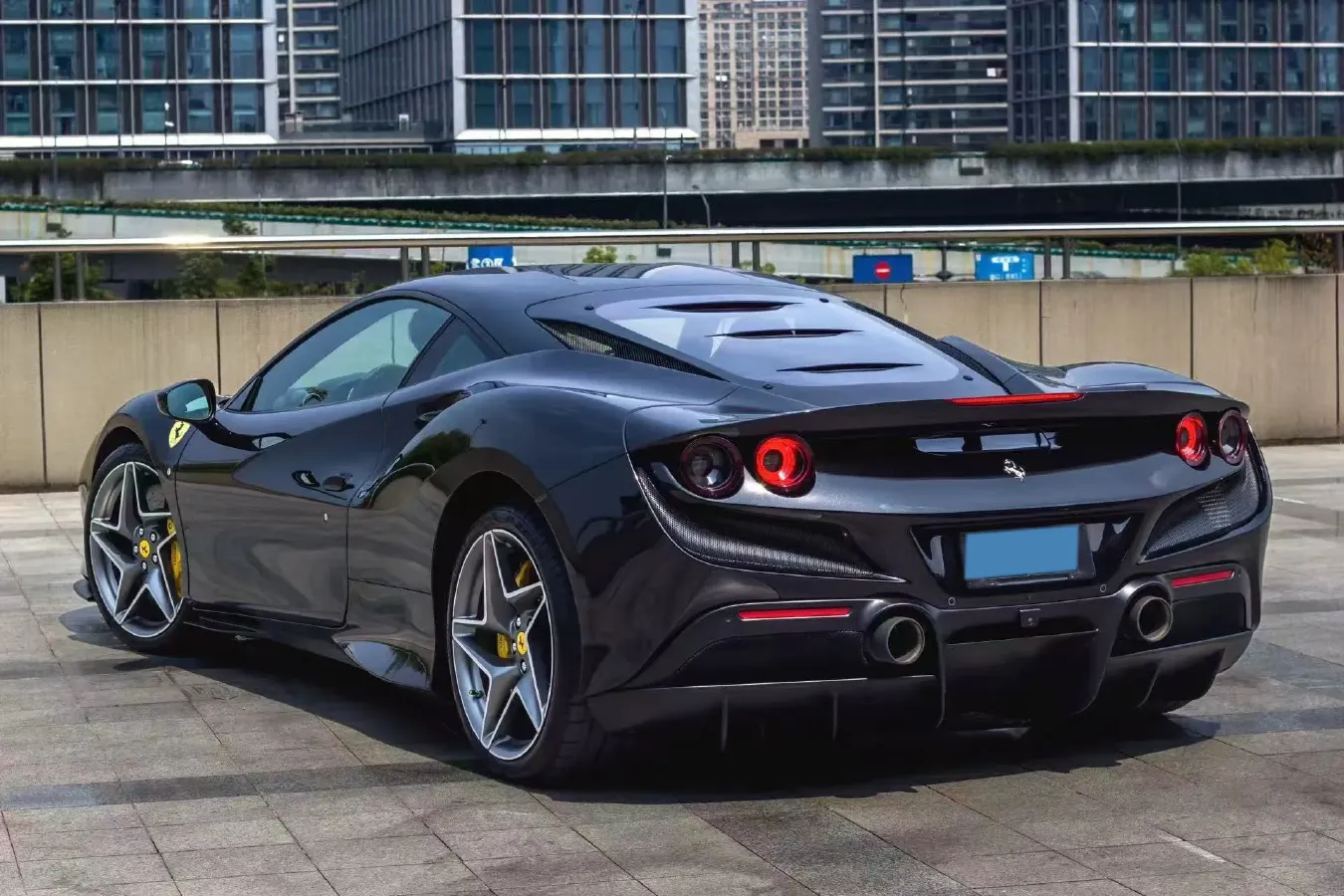 2019 Aston Martin DB11 5.2T 639HP V12 8AT,autocango,china used car exporter,china ev exporter,chinese used car exporter,chinese used ev exporter