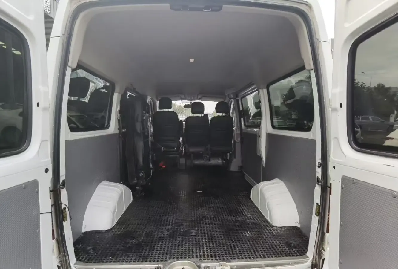 2021 MAXUS XinTu V80 2.0T 127HP L4 6MT,autocango,china used car exporter,china ev exporter,chinese used car exporter,chinese used ev exporter