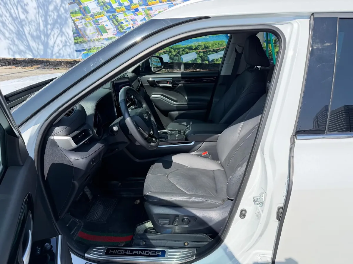 2023 Toyota Highlander 2.5L 189HP L4 E-CVT Hybrid,autocango,china used car exporter,china ev exporter,chinese used car exporter,chinese used ev exporter