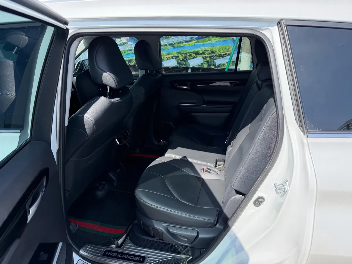 2023 Toyota Highlander 2.5L 189HP L4 E-CVT Hybrid,autocango,china used car exporter,china ev exporter,chinese used car exporter,chinese used ev exporter