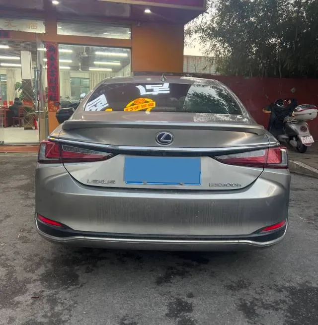 2021 Lexus ES 2.5L 178HP L4 E-CVT Hybrid,autocango,china used car exporter,china ev exporter,chinese used car exporter,chinese used ev exporter