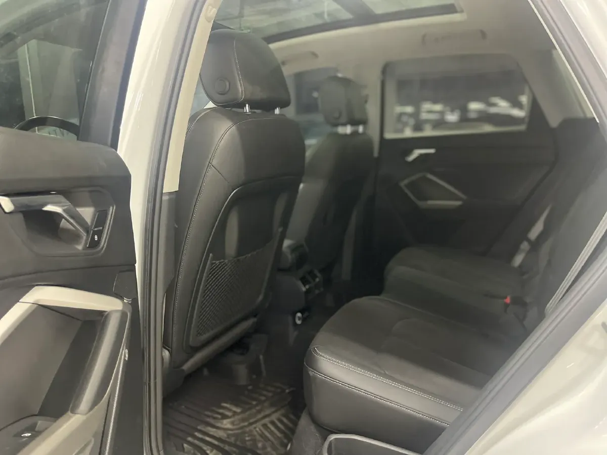 2022 Audi Q3 1.4T 150HP L4 7DCT,autocango,china used car exporter,china ev exporter,chinese used car exporter,chinese used ev exporter