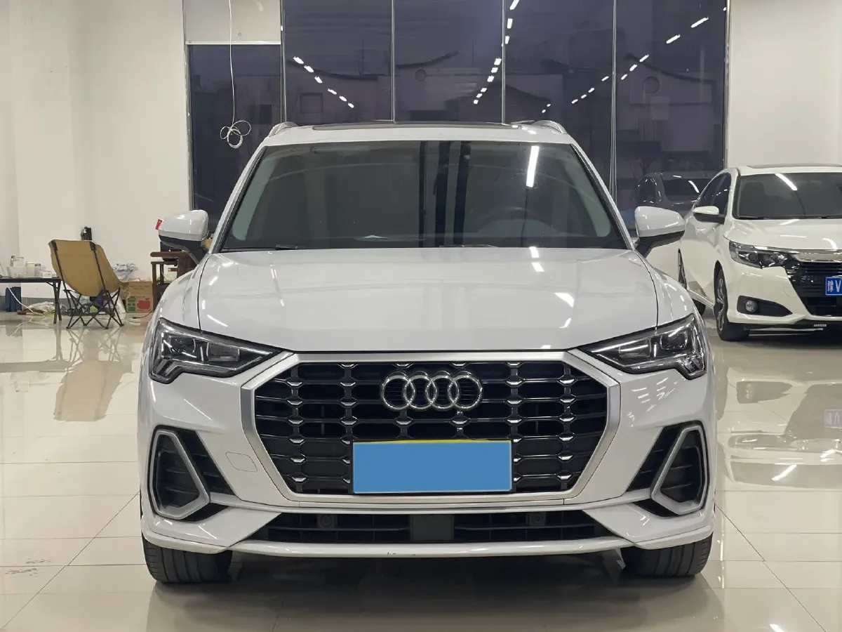 2022 Audi Q3 1.4T 150HP L4 7DCT,autocango,china used car exporter,china ev exporter,chinese used car exporter,chinese used ev exporter