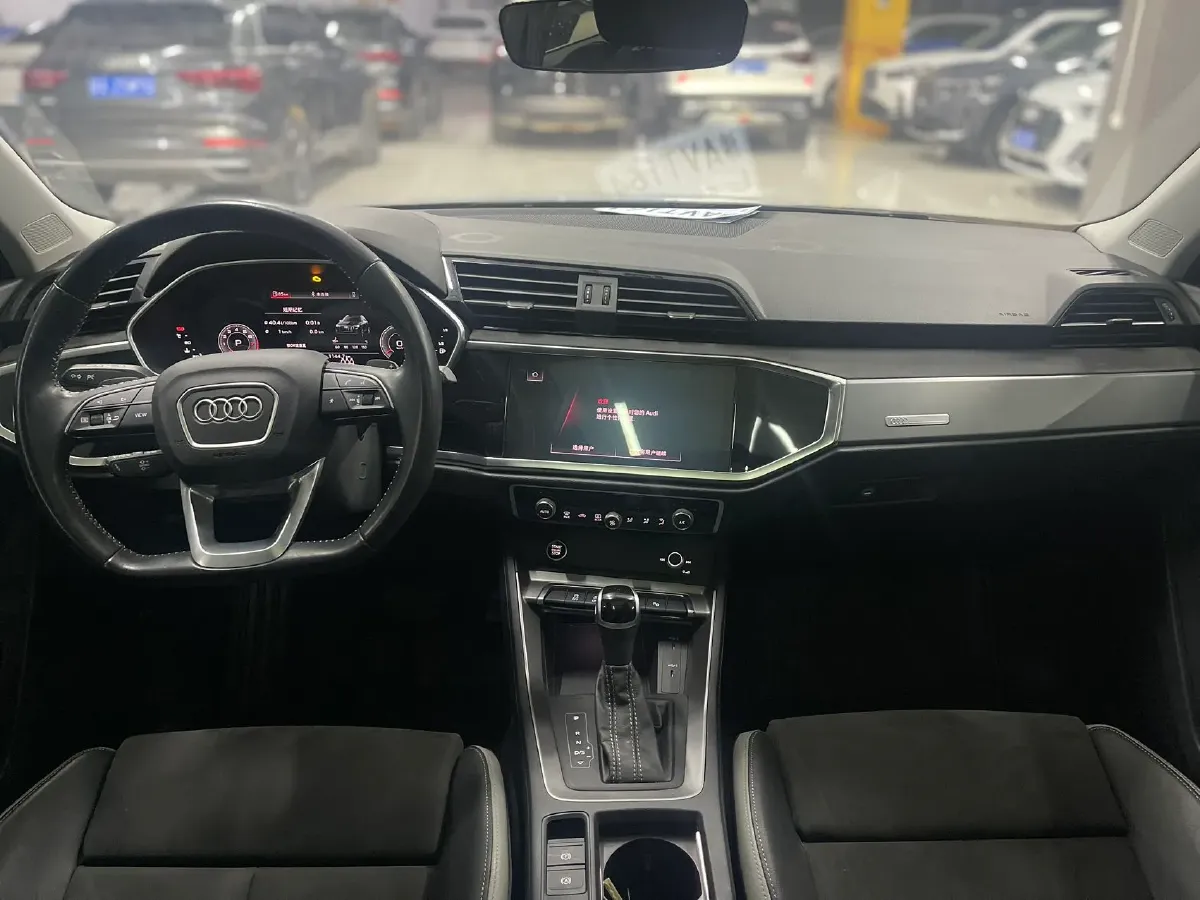 2022 Audi Q3 1.4T 150HP L4 7DCT,autocango,china used car exporter,china ev exporter,chinese used car exporter,chinese used ev exporter