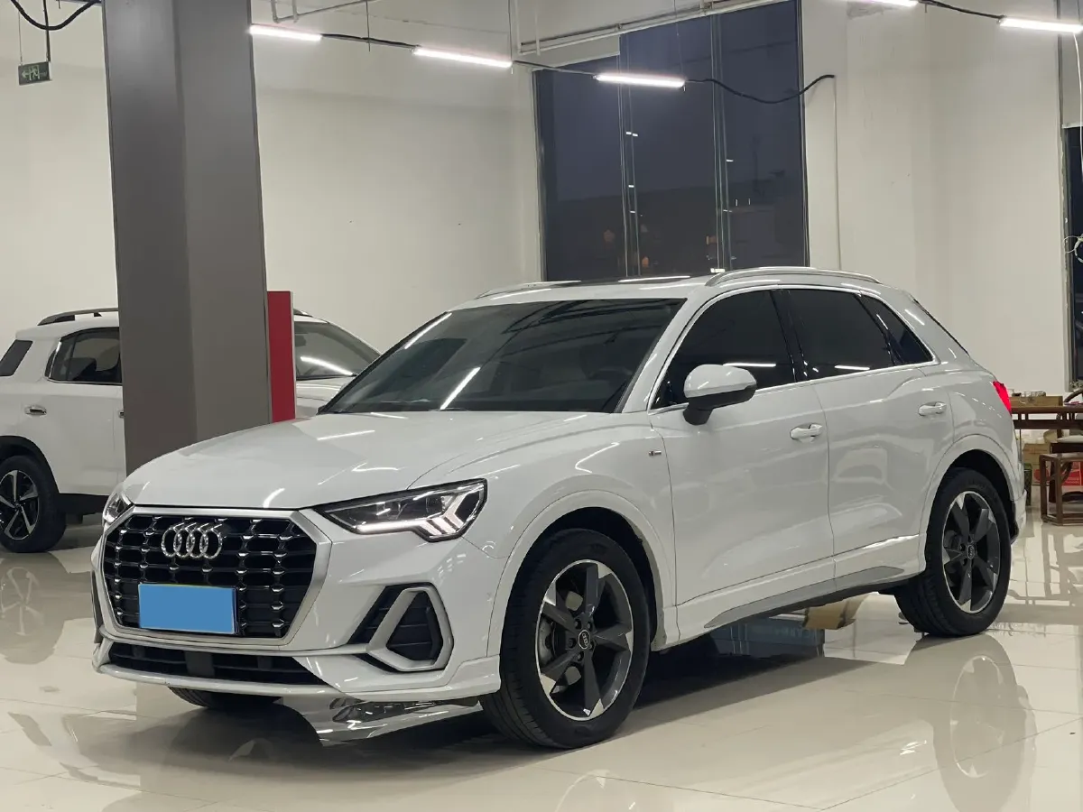2022 Audi Q3 1.4T 150HP L4 7DCT,autocango,china used car exporter,china ev exporter,chinese used car exporter,chinese used ev exporter