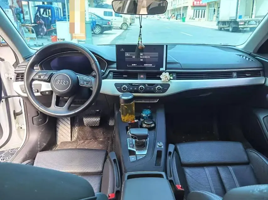 2020 Audi A4L 2.0T 190HP L4 7DCT,autocango,china used car exporter,china ev exporter,chinese used car exporter,chinese used ev exporter