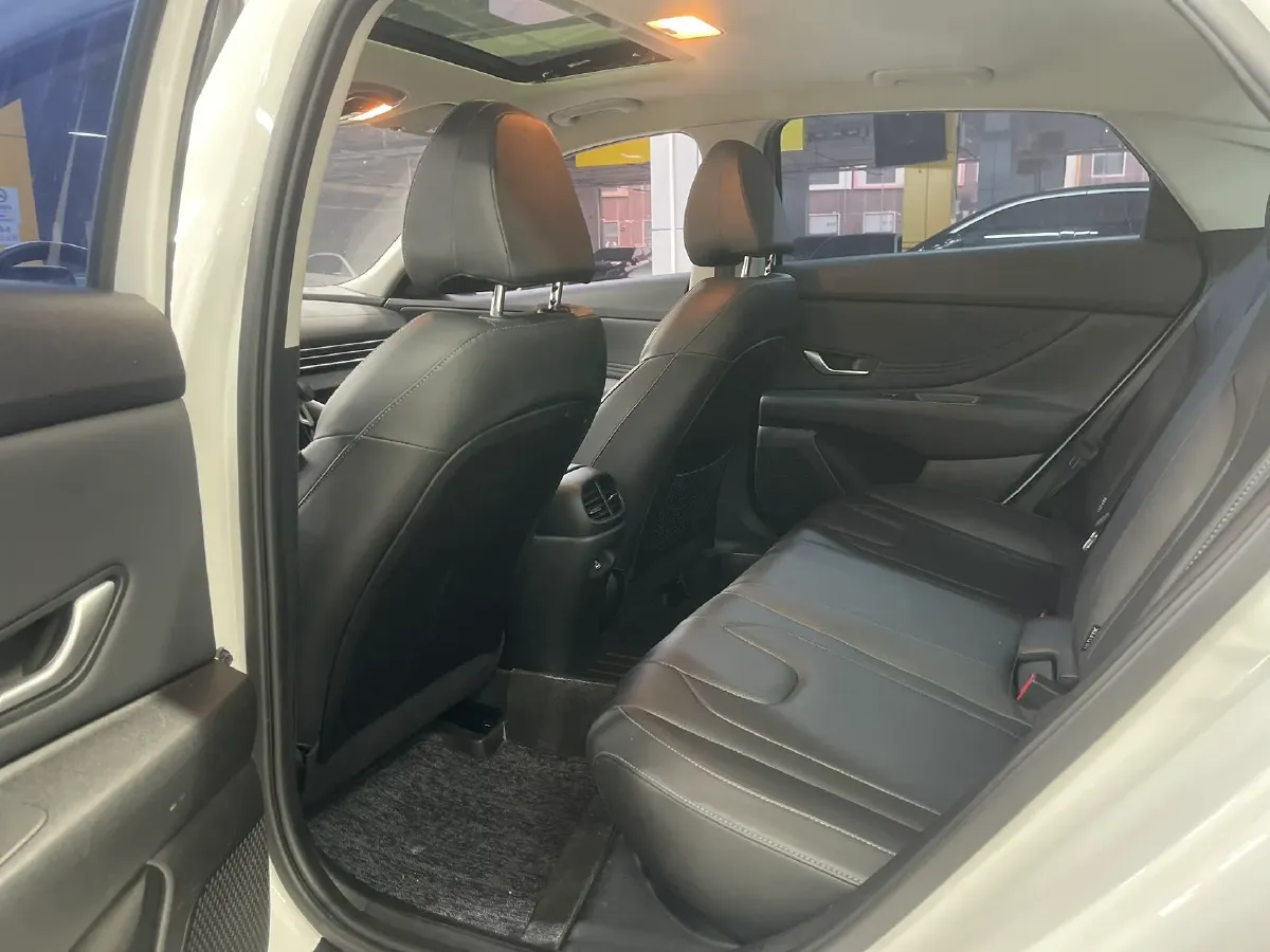 2022 Hyundai Elantra 1.5L 115HP L4 CVT,autocango,china used car exporter,china ev exporter,chinese used car exporter,chinese used ev exporter