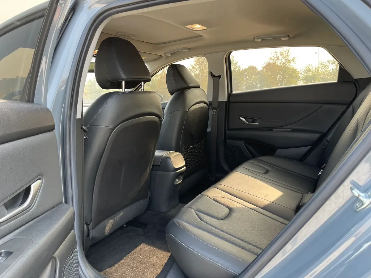 2022 Hyundai Elantra 1.5L 115HP L4 CVT,autocango,china used car exporter,china ev exporter,chinese used car exporter,chinese used ev exporter