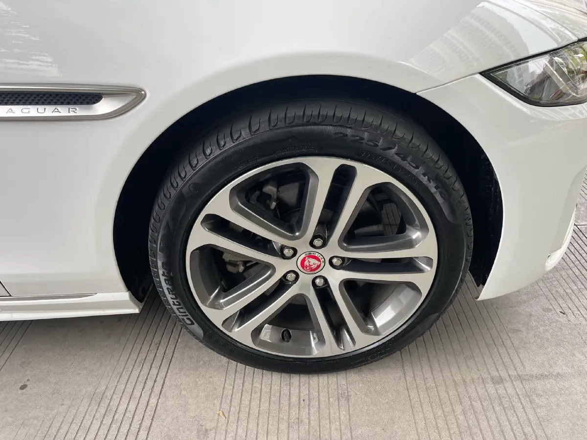 2021 Jaguar XEL 2.0T 250HP L4 8AT,autocango,china used car exporter,china ev exporter,chinese used car exporter,chinese used ev exporter