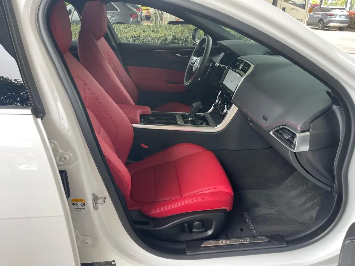 2021 Jaguar XEL 2.0T 250HP L4 8AT,autocango,china used car exporter,china ev exporter,chinese used car exporter,chinese used ev exporter