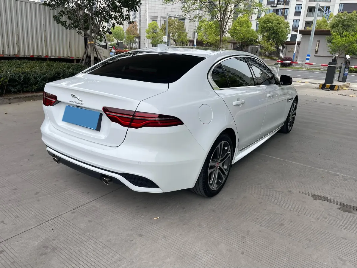 2021 Jaguar XEL 2.0T 250HP L4 8AT,autocango,china used car exporter,china ev exporter,chinese used car exporter,chinese used ev exporter