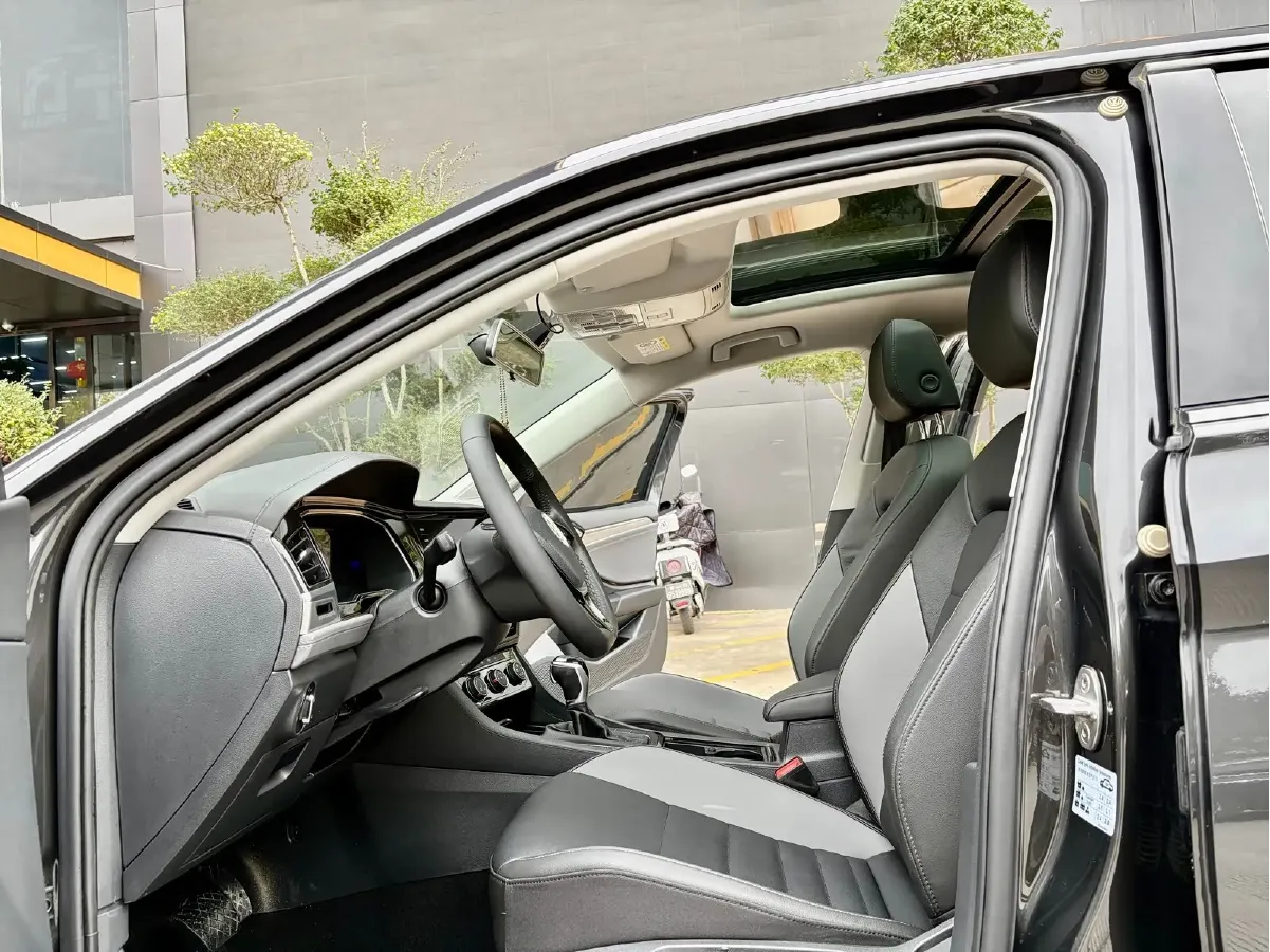 2021 Volkswagen Sagitar 1.4T 150HP L4 7DCT,autocango,china used car exporter,china ev exporter,chinese used car exporter,chinese used ev exporter