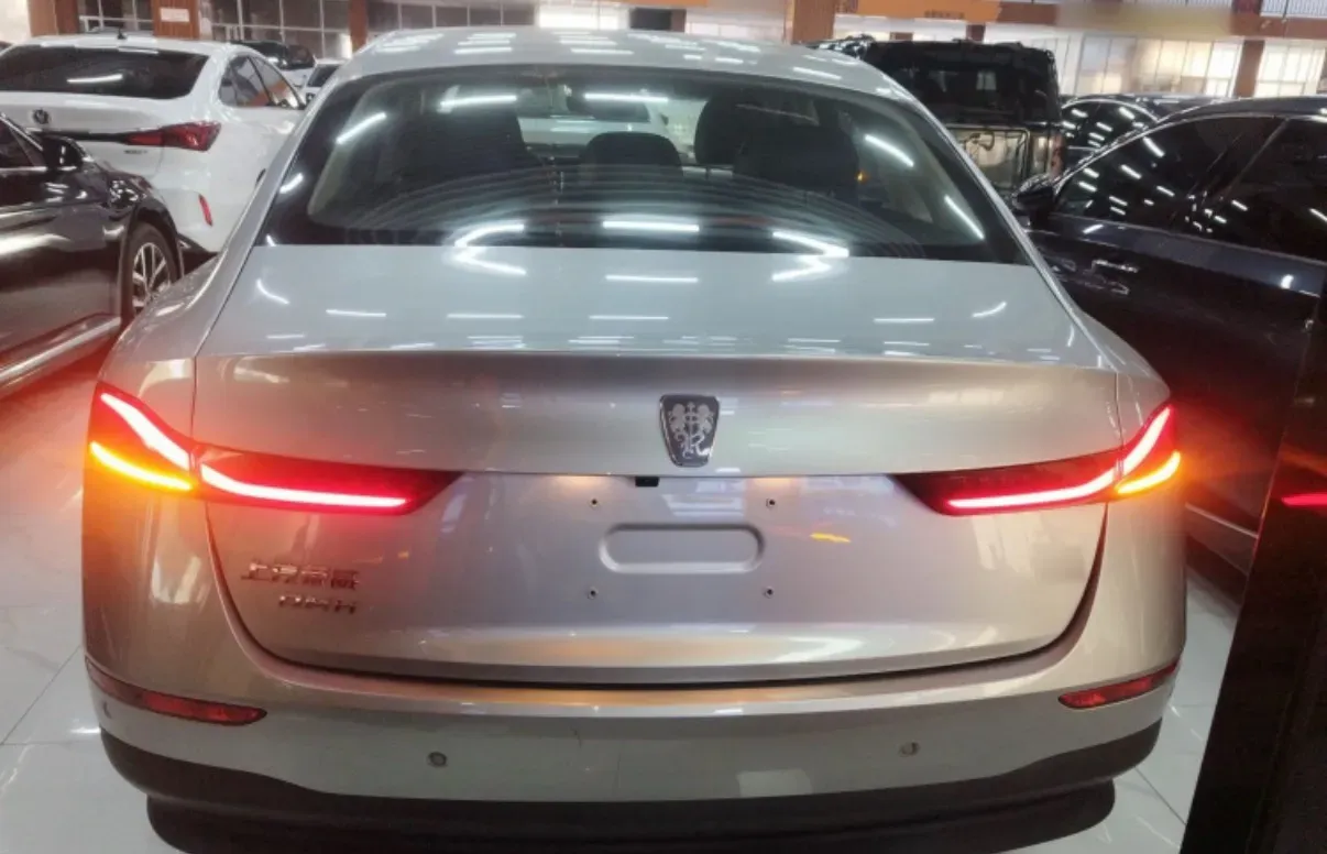 2023 Roewe D7 1.5L 112HP L4 1DHT PHEV 21.4KWH,autocango,china used car exporter,china ev exporter,chinese used car exporter,chinese used ev exporter