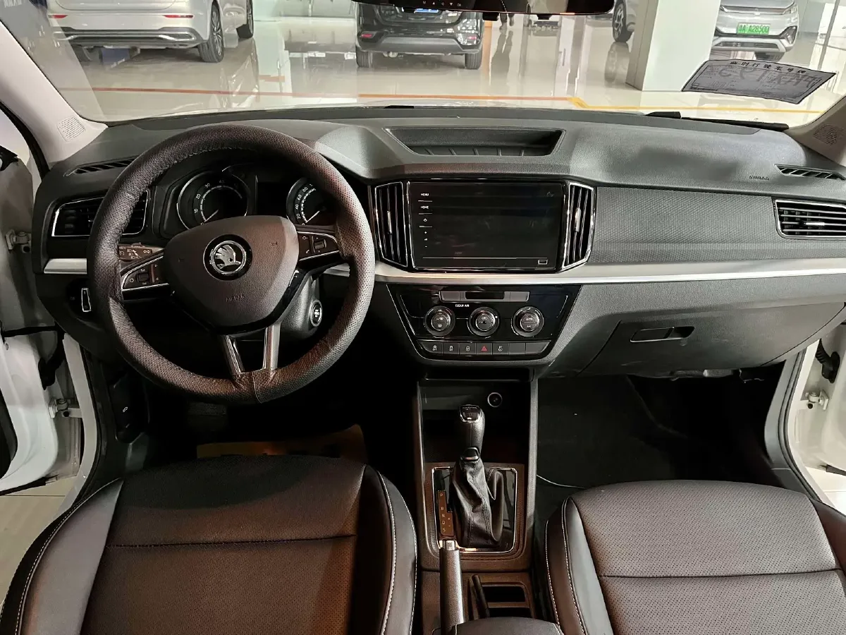 2021 Skoda Kamiq 1.5L 112HP L4 6AT,autocango,china used car exporter,china ev exporter,chinese used car exporter,chinese used ev exporter