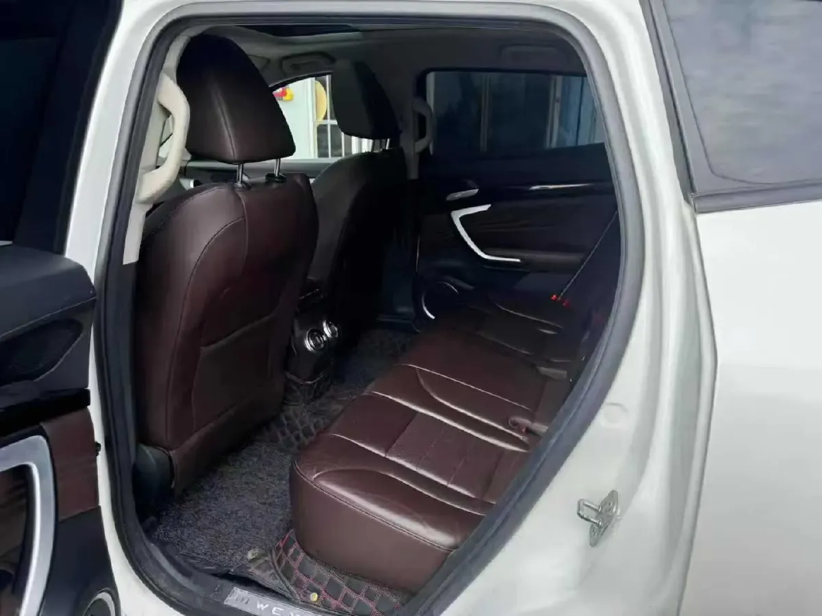 2017 WEY VV7 2.0T 234HP L4 7DCT,autocango,china used car exporter,china ev exporter,chinese used car exporter,chinese used ev exporter