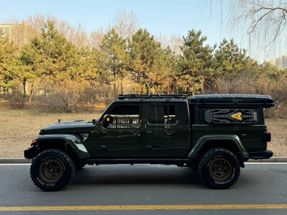 2022 Jeep Gladiator 3.6L 284HP V6 8AT,autocango,china used car exporter,china ev exporter,chinese used car exporter,chinese used ev exporter