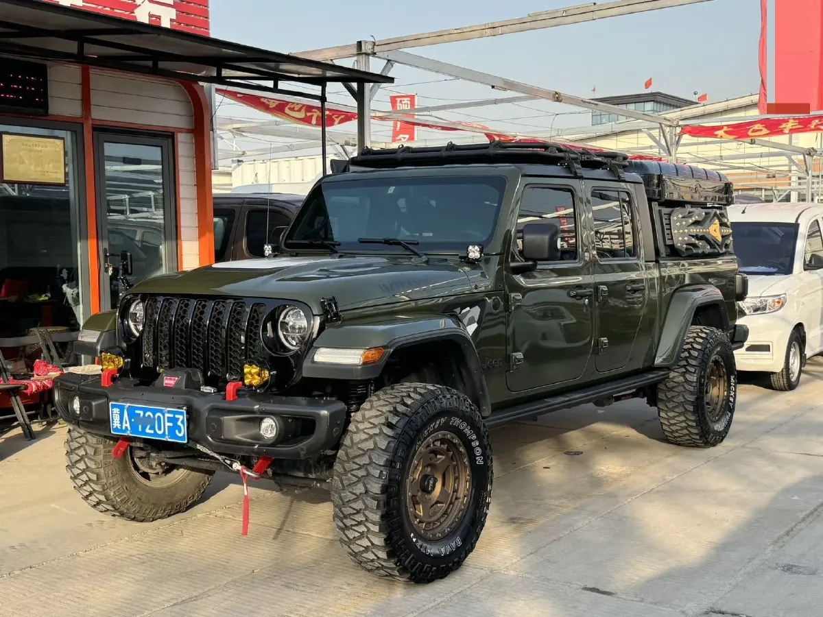 2022 Jeep Gladiator 3.6L 284HP V6 8AT,autocango,china used car exporter,china ev exporter,chinese used car exporter,chinese used ev exporter