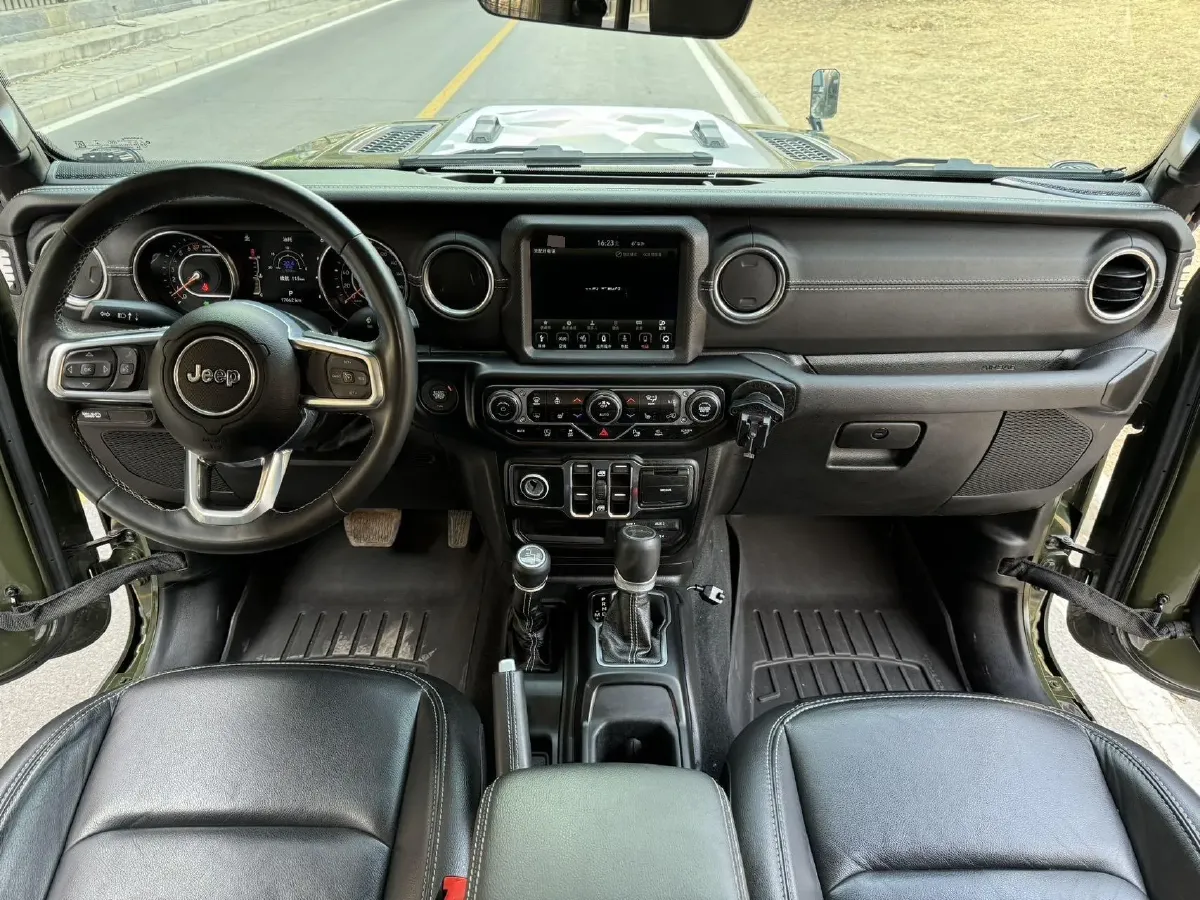 2022 Jeep Gladiator 3.6L 284HP V6 8AT,autocango,china used car exporter,china ev exporter,chinese used car exporter,chinese used ev exporter