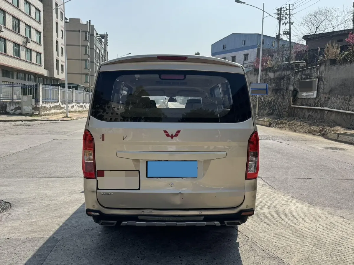 2016 WuLing RongGuang V 1.5L 112HP L4 5MT,autocango,china used car exporter,china ev exporter,chinese used car exporter,chinese used ev exporter