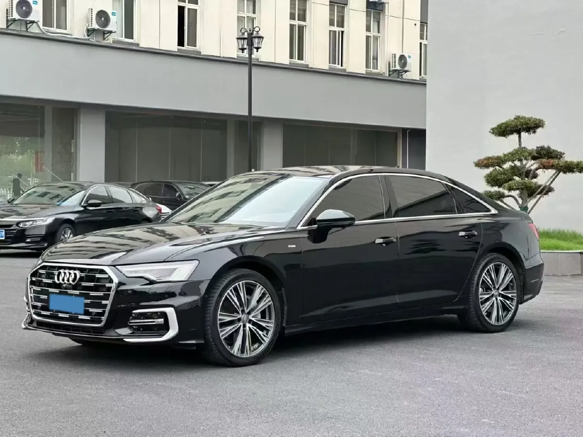 2020 Audi A6L 2.0T 224HP L4 7DCT,autocango,china used car exporter,china ev exporter,chinese used car exporter,chinese used ev exporter