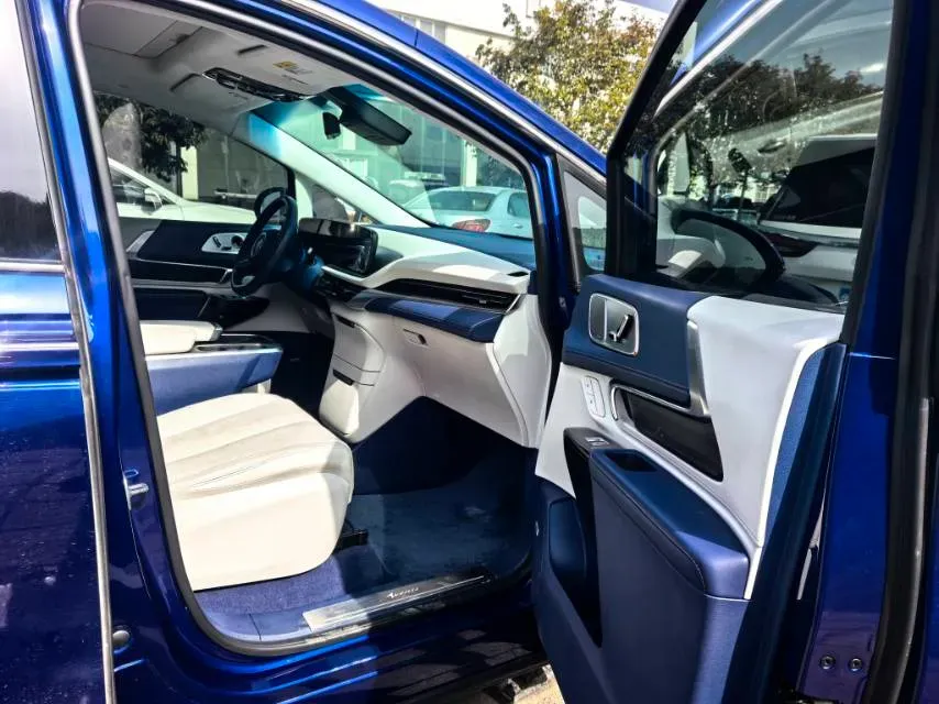 2023 Buick Century 2.0T 237HP L4 9AT,autocango,china used car exporter,china ev exporter,chinese used car exporter,chinese used ev exporter