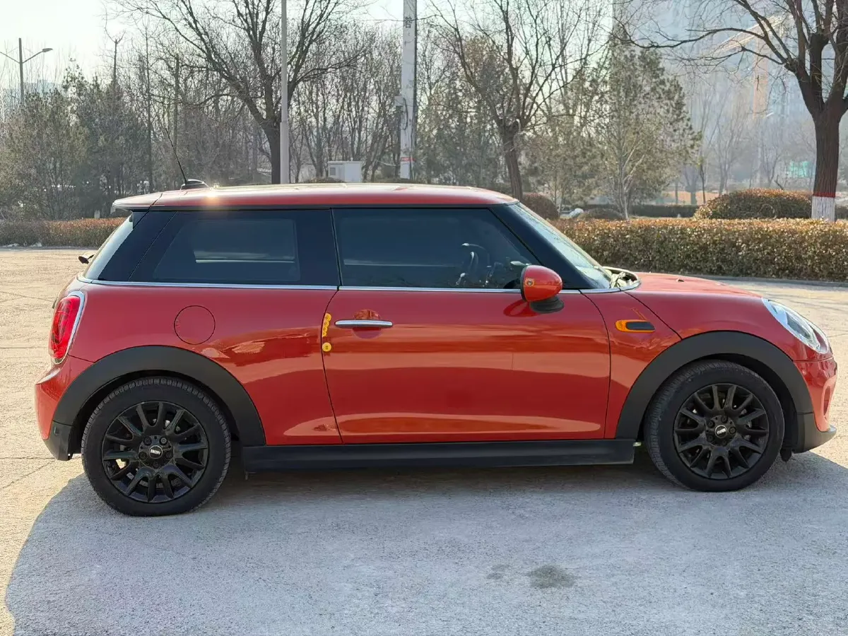 2019 MINI MINI 1.5T 102HP L3 7DCT,autocango,china used car exporter,china ev exporter,chinese used car exporter,chinese used ev exporter