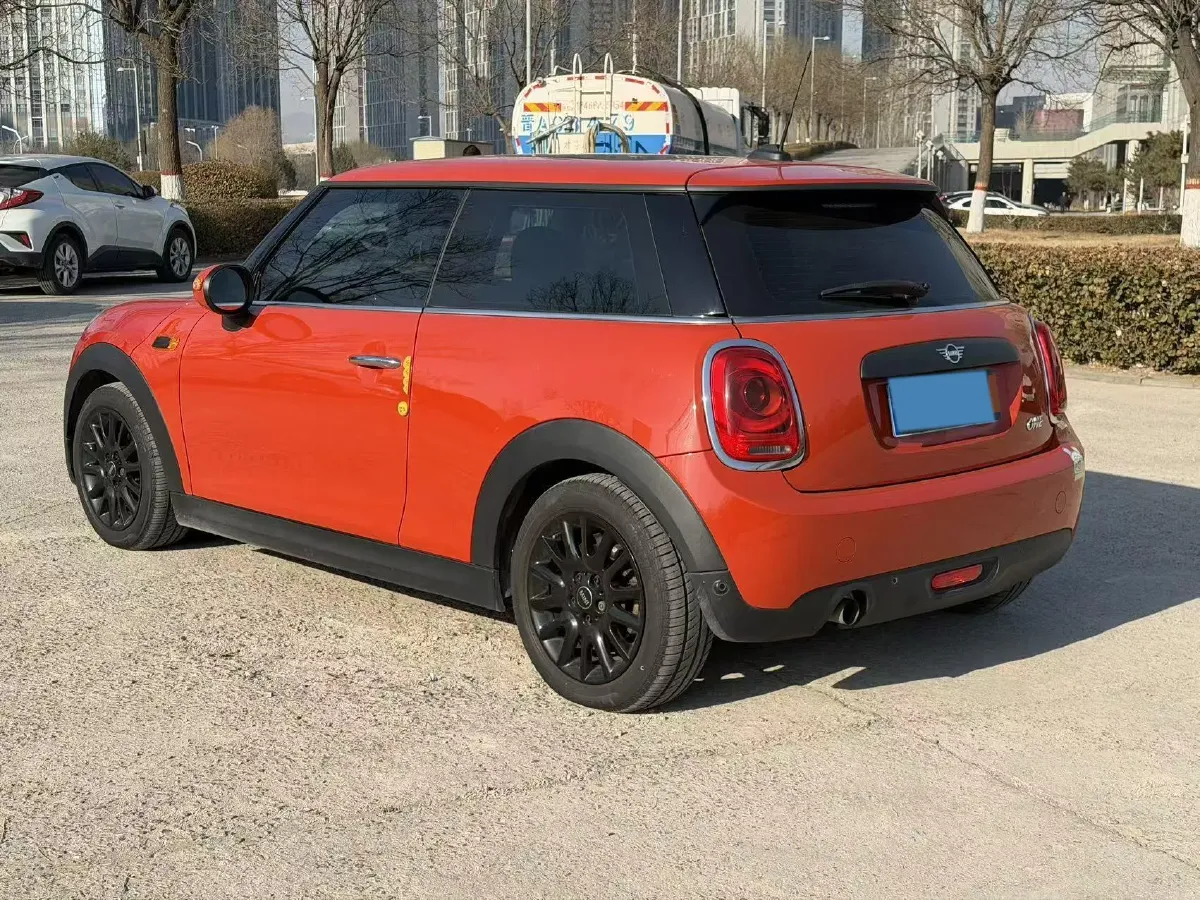 2019 MINI MINI 1.5T 102HP L3 7DCT,autocango,china used car exporter,china ev exporter,chinese used car exporter,chinese used ev exporter
