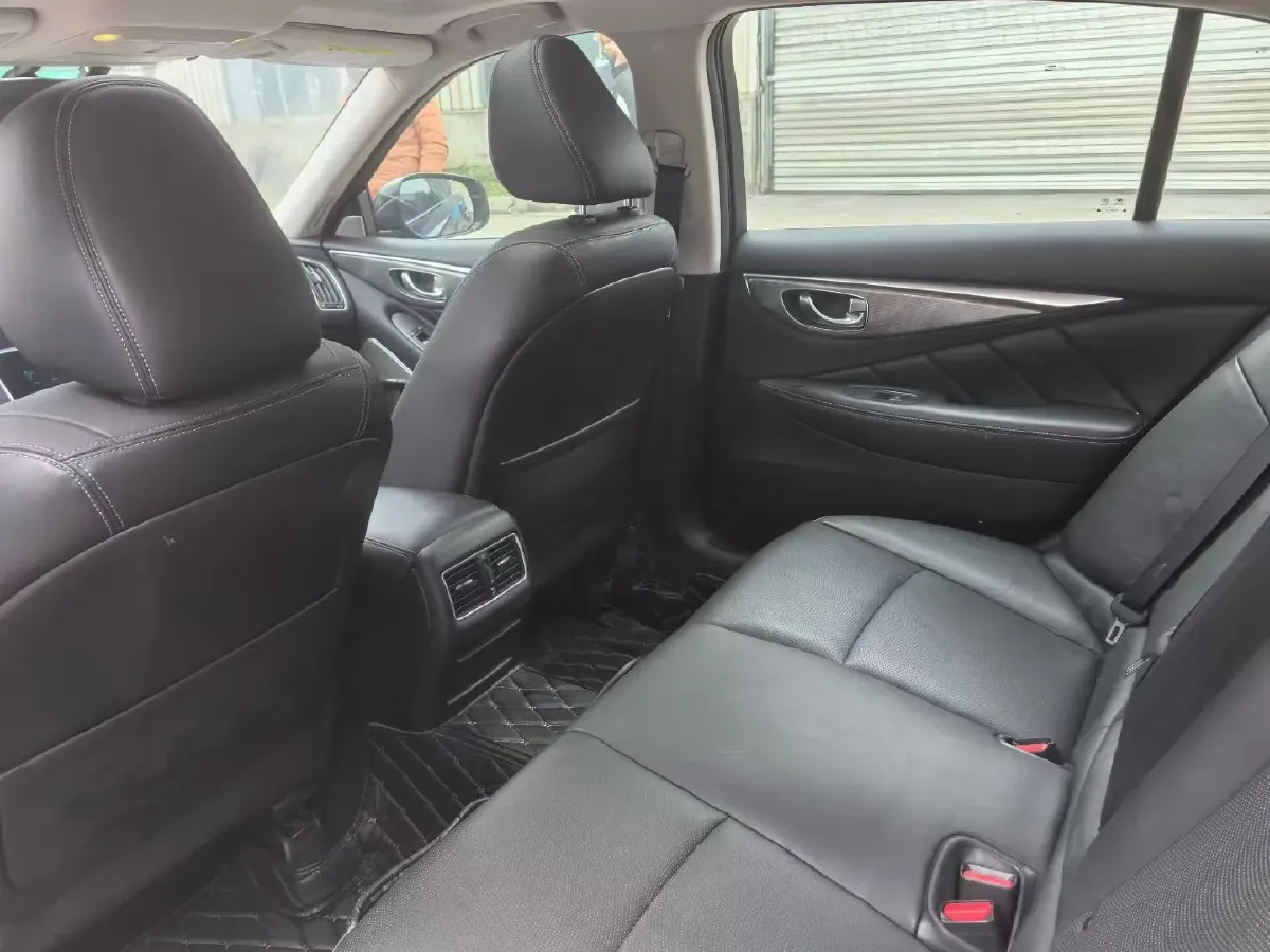 2021 Infiniti Q50L 2.0T 211HP L4 7AT,autocango,china used car exporter,china ev exporter,chinese used car exporter,chinese used ev exporter