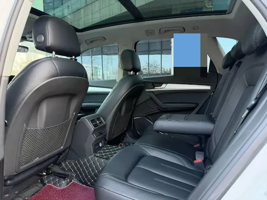 2020 Audi Q5L 2.0T 190HP L4 7DCT,autocango,china used car exporter,china ev exporter,chinese used car exporter,chinese used ev exporter