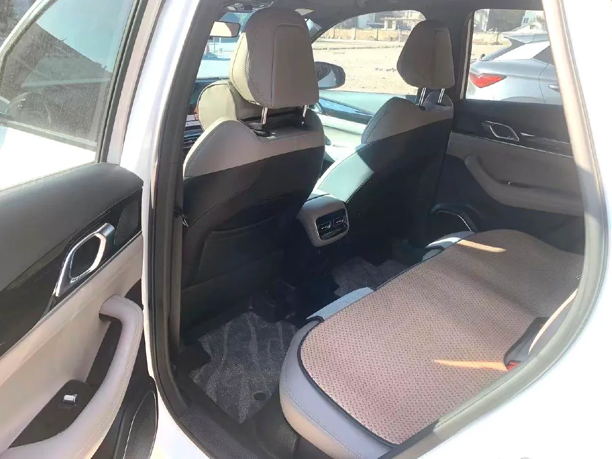 2025 Geely StarRay 1.5T 181HP L4 7DCT,autocango,china used car exporter,china ev exporter,chinese used car exporter,chinese used ev exporter