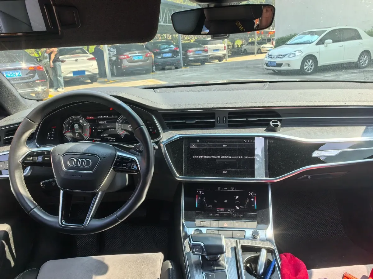 2021 Audi A6L 2.0T 190HP L4 7DCT,autocango,china used car exporter,china ev exporter,chinese used car exporter,chinese used ev exporter