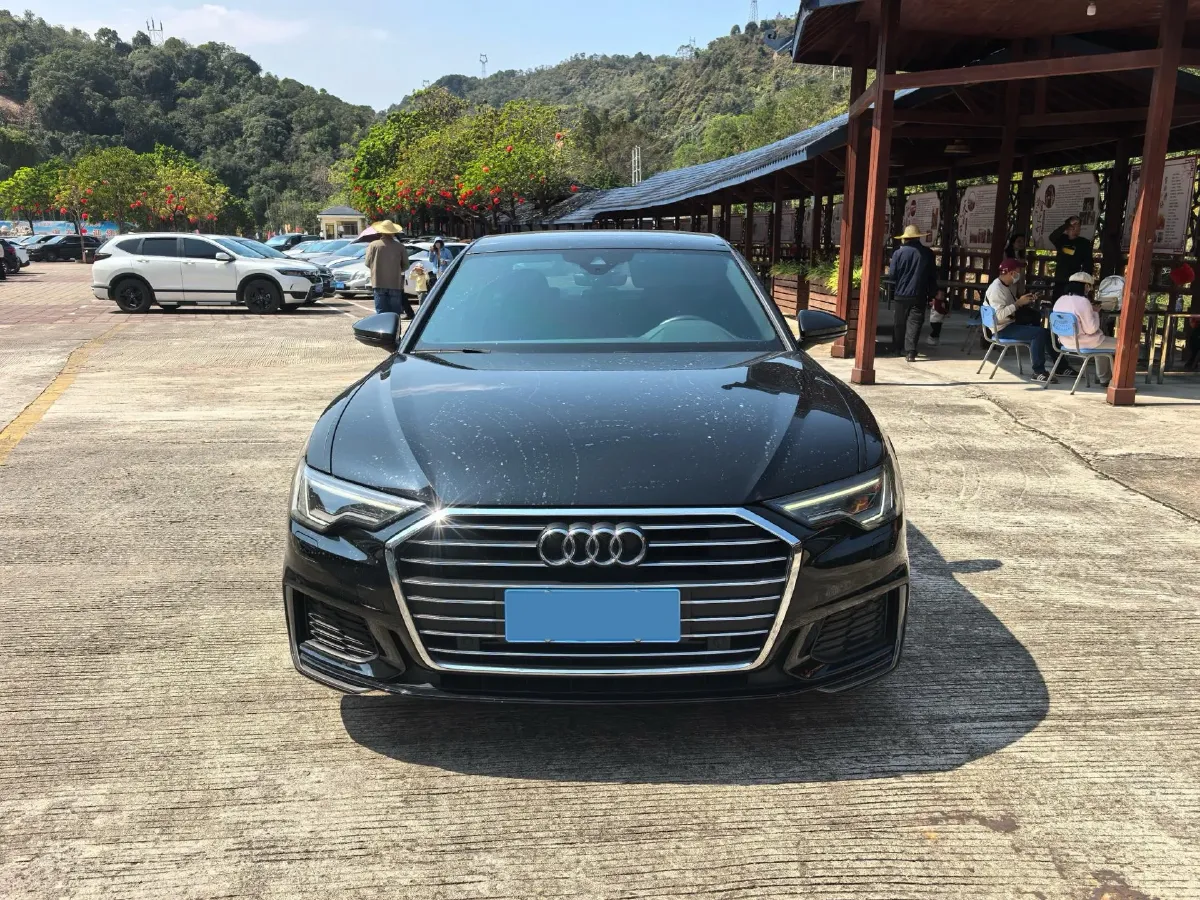 2021 Audi A6L 2.0T 190HP L4 7DCT,autocango,china used car exporter,china ev exporter,chinese used car exporter,chinese used ev exporter