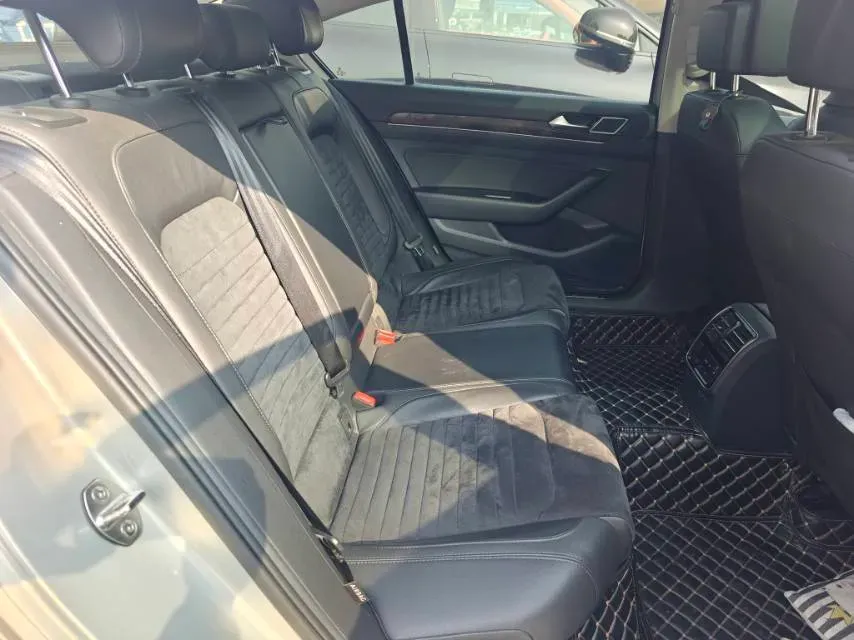 2018 Volkswagen Magotan 1.8T 180HP L4 7DCT,autocango,china used car exporter,china ev exporter,chinese used car exporter,chinese used ev exporter