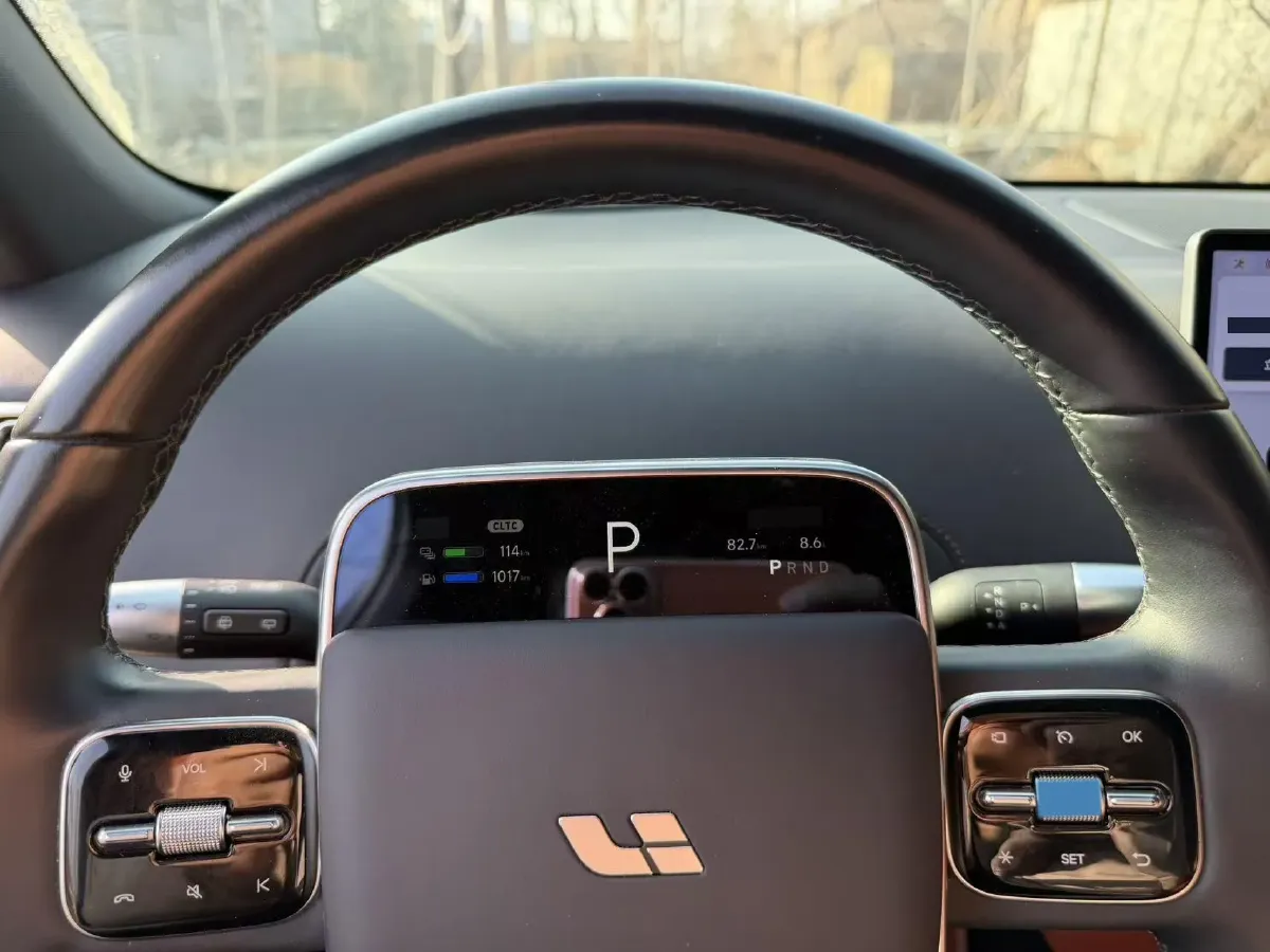 2024 Li L6 Range Extended 154HP L4 REEV 36.8KWH,autocango,china used car exporter,china ev exporter,chinese used car exporter,chinese used ev exporter