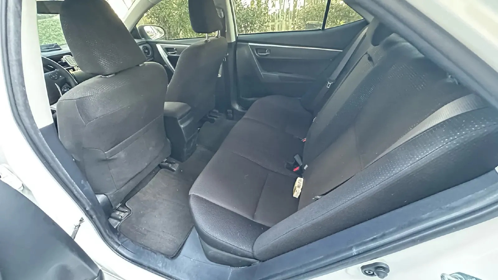 2019 Toyota Corolla Hybird E+ 1.8L 99HP L4 E-CVT PHEV 10.5KWH,autocango,china used car exporter,china ev exporter,chinese used car exporter,chinese used ev exporter