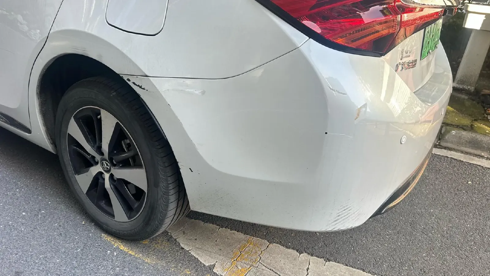 2019 Toyota Corolla Hybird E+ 1.8L 99HP L4 E-CVT PHEV 10.5KWH,autocango,china used car exporter,china ev exporter,chinese used car exporter,chinese used ev exporter