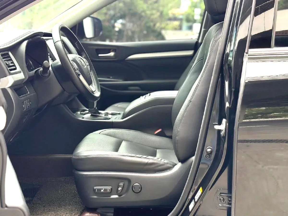 2019 Mazda CX-8 2.5L 192HP L4 6AT,autocango,china used car exporter,china ev exporter,chinese used car exporter,chinese used ev exporter