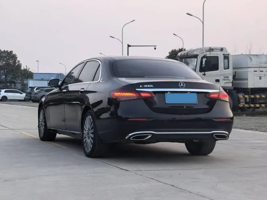 2022 Mercedes-Benz E Class 2.0T 258HP L4 9AT,autocango,china used car exporter,china ev exporter,chinese used car exporter,chinese used ev exporter
